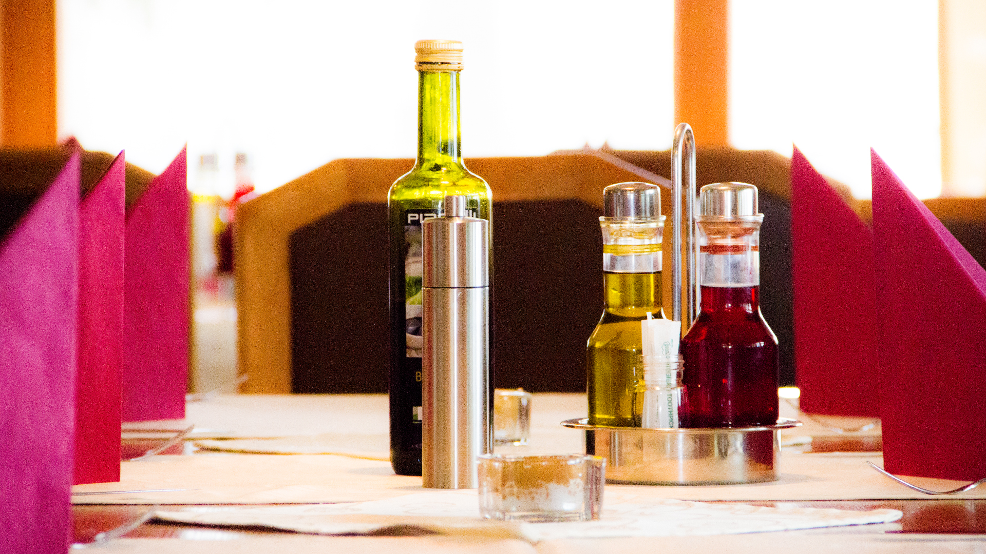 Bild gedeckter Tisch bild 8